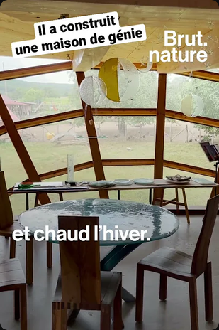 Screenshot 2026-09-04 at 09-58-28 Arrêtez de mettre 3 salles de bains sa maison coûte 10× moins cher - YouTube