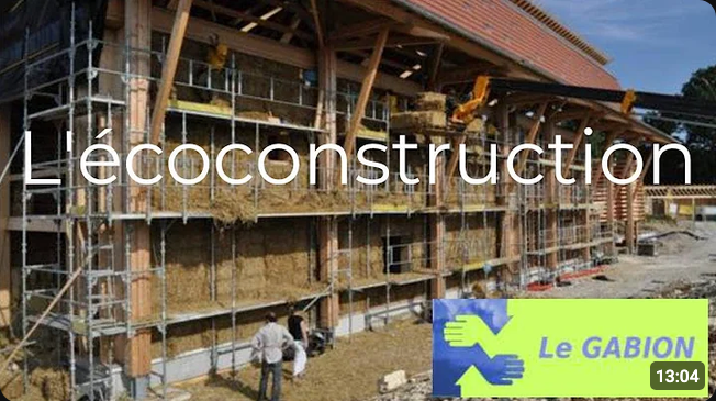 Screenshot 2026-09-04 at 12-34-46 Ecologique et insolite comment Chloé a construit sa maison à 3 000 euros en Creuse - YouTube